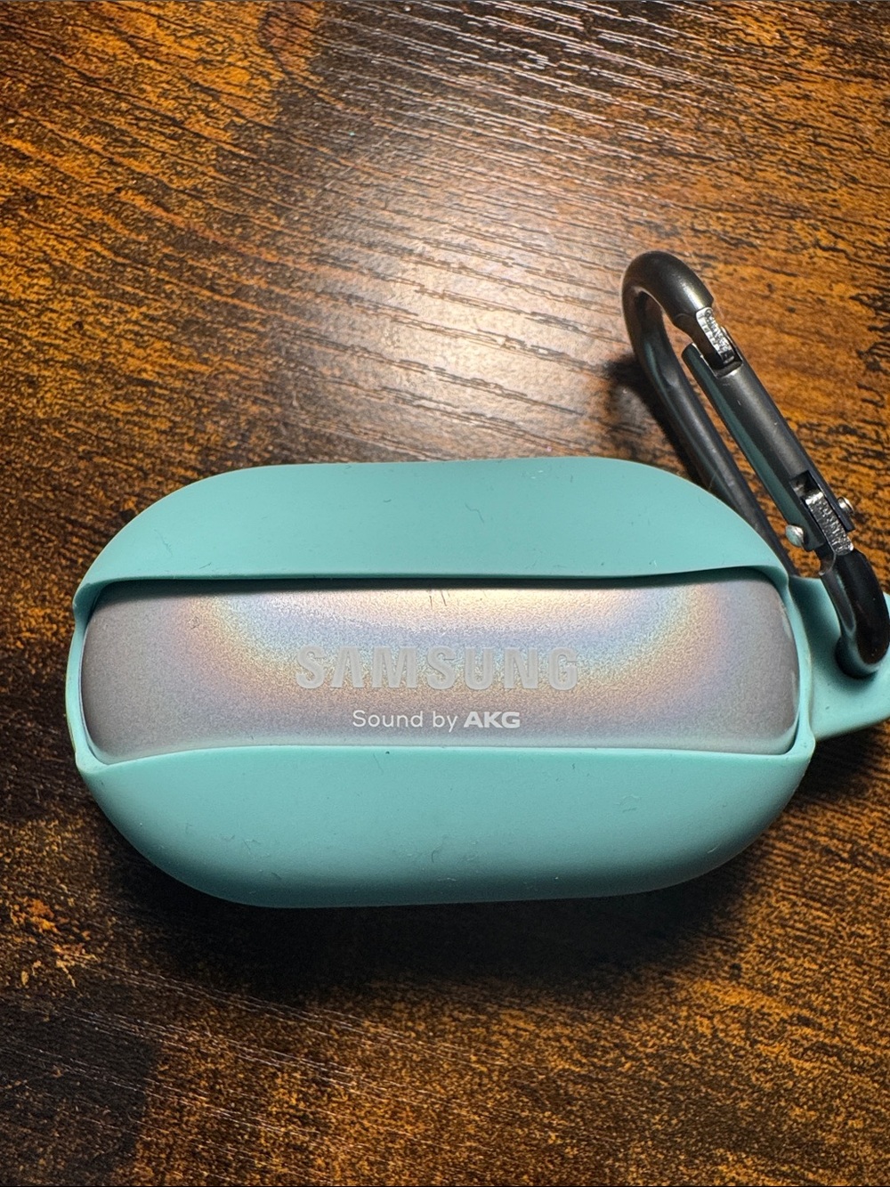 Samsung Iridescent White Wireless Earbuds with Charging Case - Picture 4 of 4
